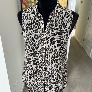 H&M Black and White Leopard Print Blouse size 4 Sleeveless Lightweight
